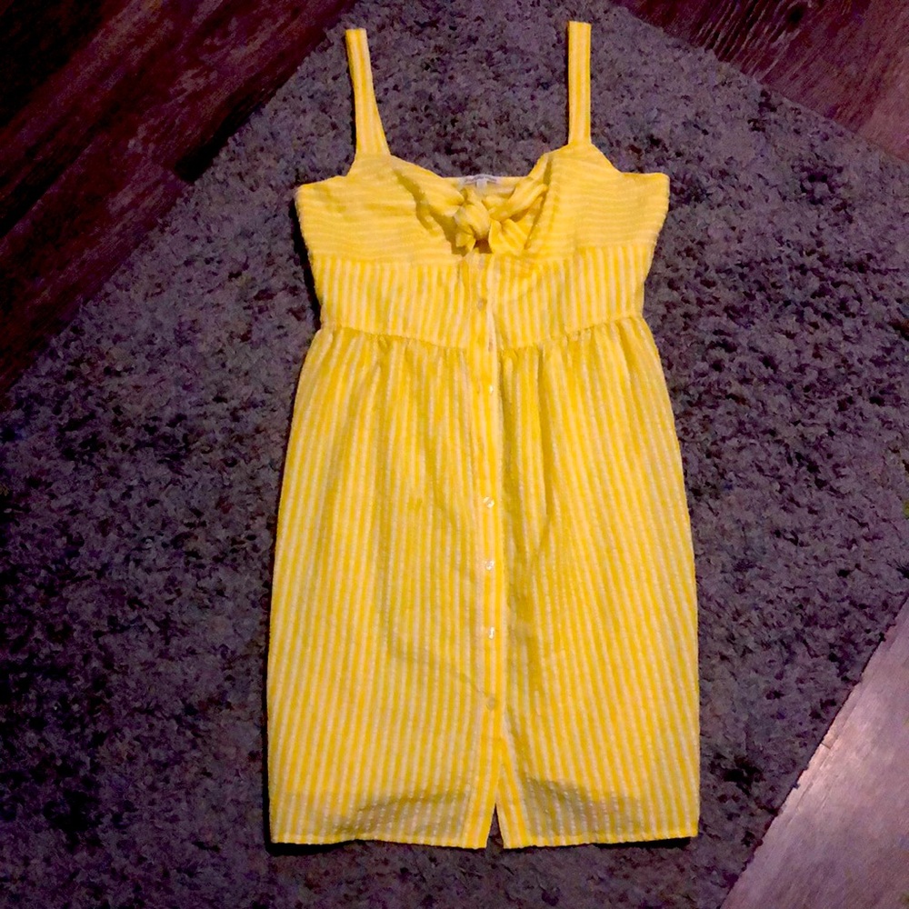 Yellow and white stripe bow dress size XL with buttons